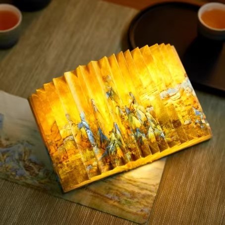 The Palace Museum Qianli Jiangshan Scroll Book Night Light