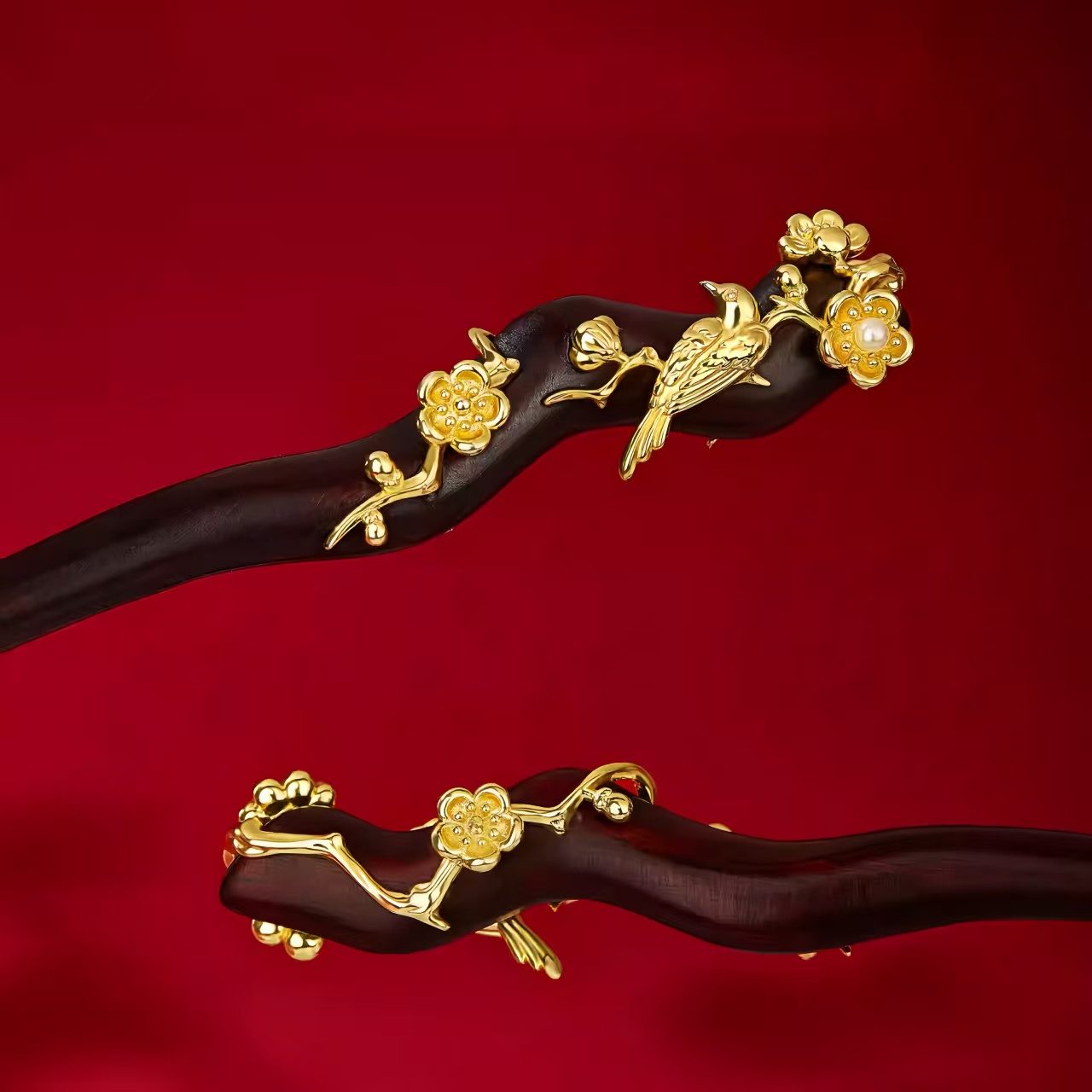 The Palace Museum Magpie Perched on Plum Blossom Hairpin