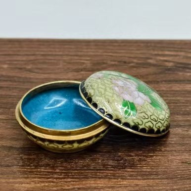 The Cloisonne Enamel Copper-Base Powder and Peony-Patterned Jewelry Box