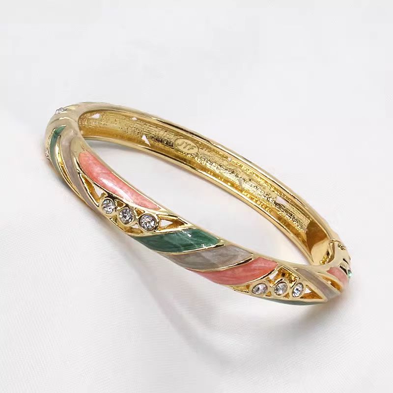 The Cloisonne Enamel Gold-Plated Minimalist Vintage Open Bangle