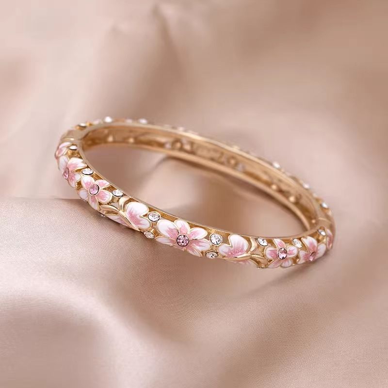 The Cloisonne Bangle Enamel Colorfast Blue-and-White Porcelain Women's