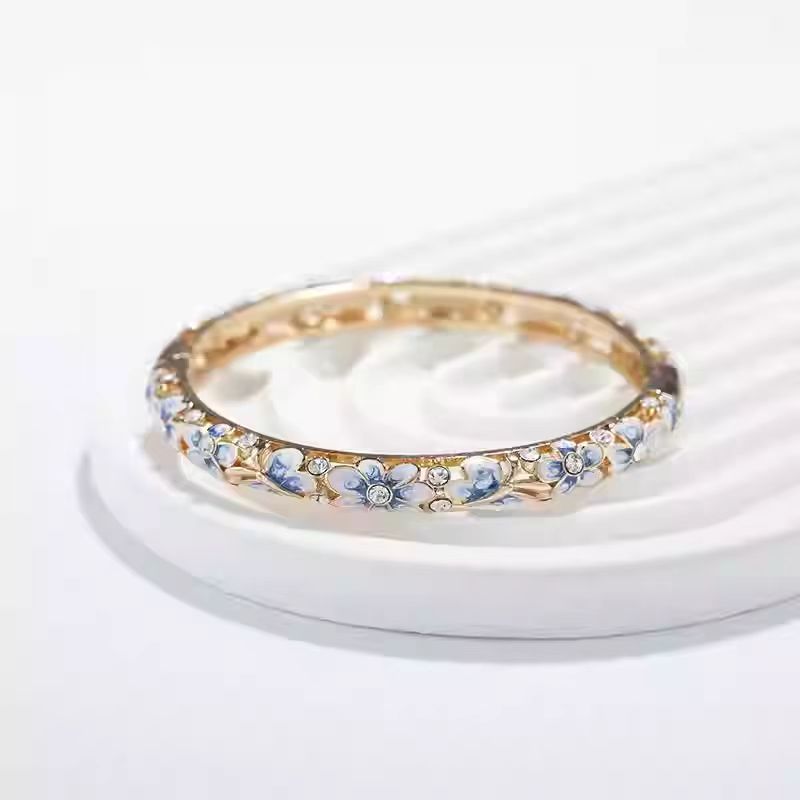 The Cloisonne Bangle Enamel Colorfast Blue-and-White Porcelain Women's
