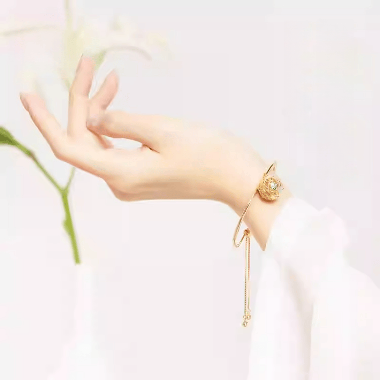 The Palace Museum Sachet Bracelet with Lingering Fragrance