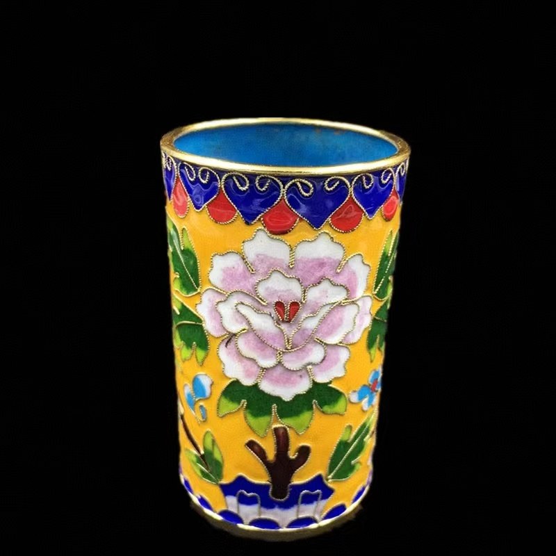 The Cloisonne Ornament 4-Inch Filigree Pen Holder