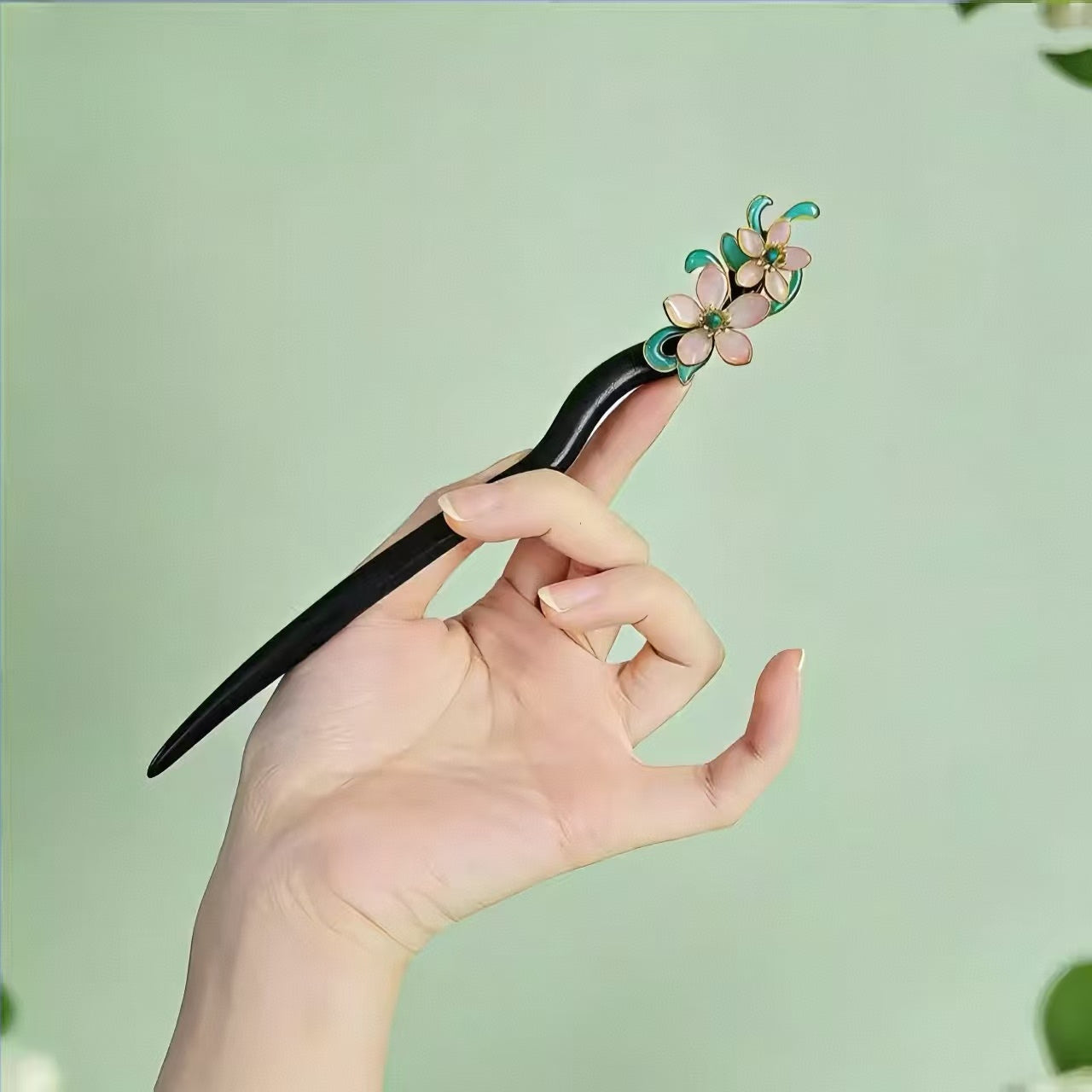 The HJ•Arts Cloisonne Enamel Finished New Chinese-Style Hairpin