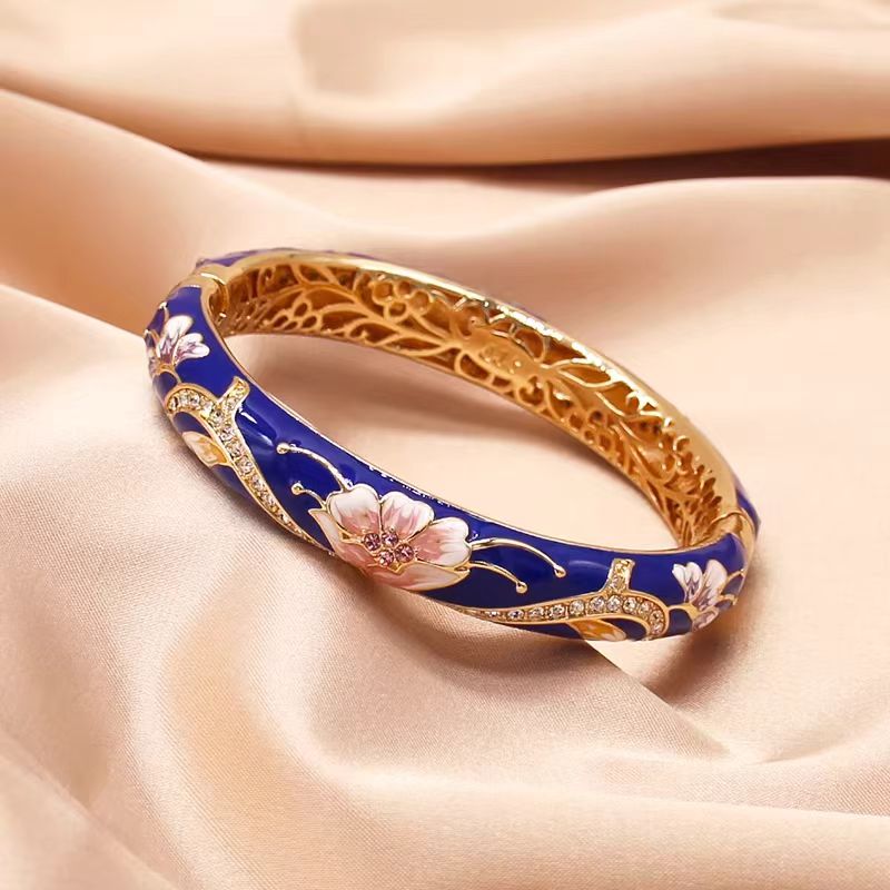 The Cloisonne Enameled Bangle with Double-Layer Push-Button Clasp Women's