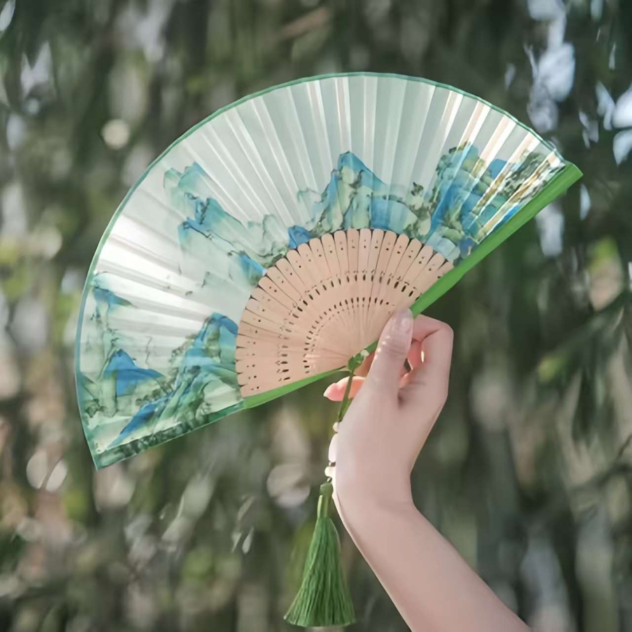 The Palace Museum Qianli Jiangshan Ancient-Style Folding Fan