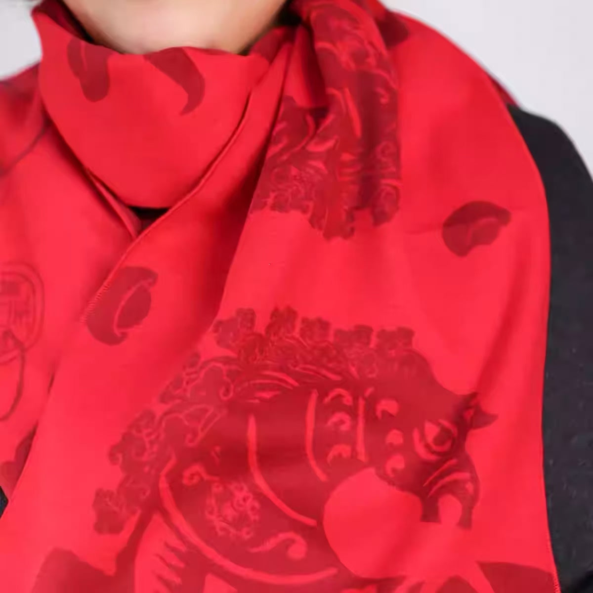 Rui Fu Xiang Mulberry Silk Unisex Scarfs