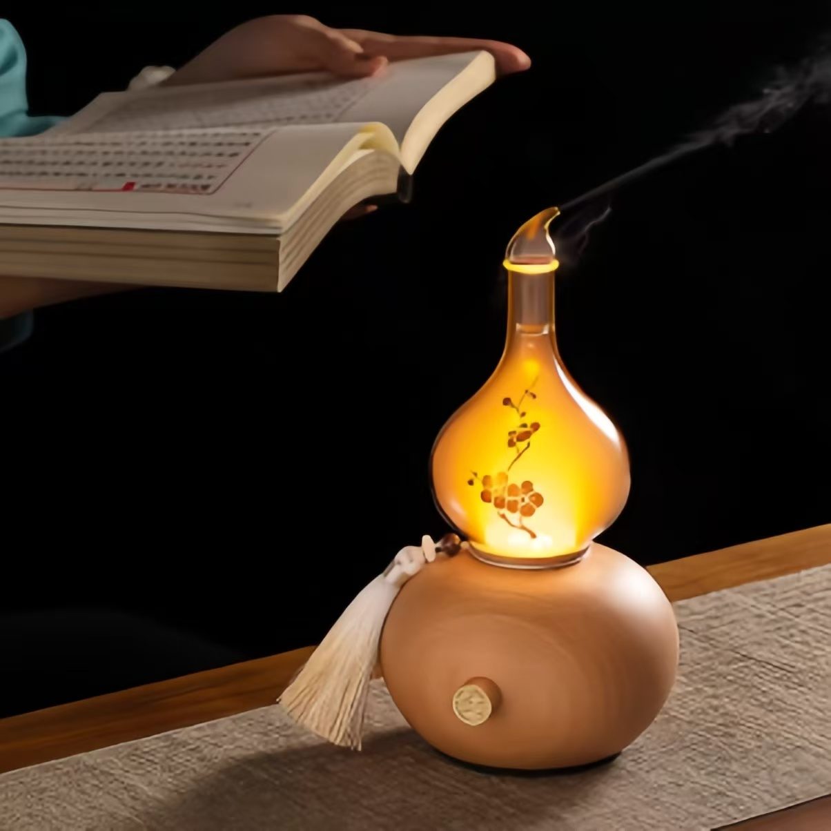 The Palace Museum Cold Fragrance of Plum Blossoms Aromatherapy Gift Set