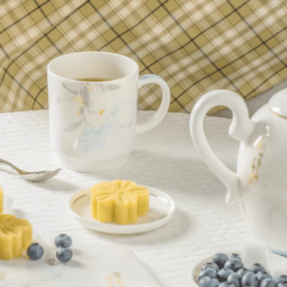 The Palace Museum Moonrise & Flower Shadows Ceramic Mug