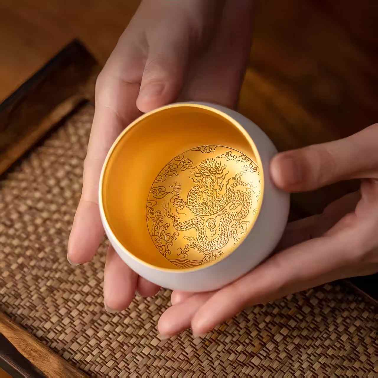 The Palace Museum Fuhai Cup: Dragon-Adorned Tea Cup Gift Set