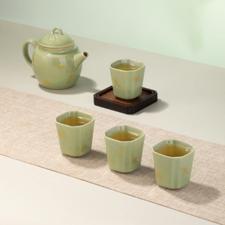 The Palace Museum Plum and Bamboo Elegance Tea Set