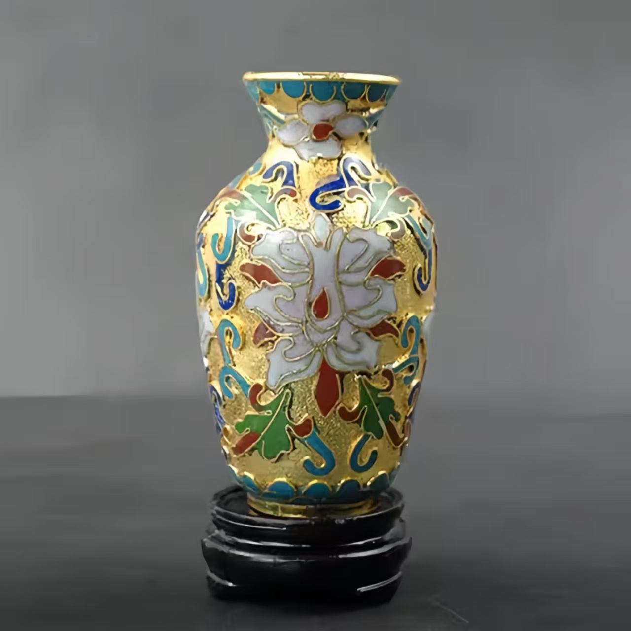 The Cloisonne Gold-Plated Polished Four-Piece Vase Set