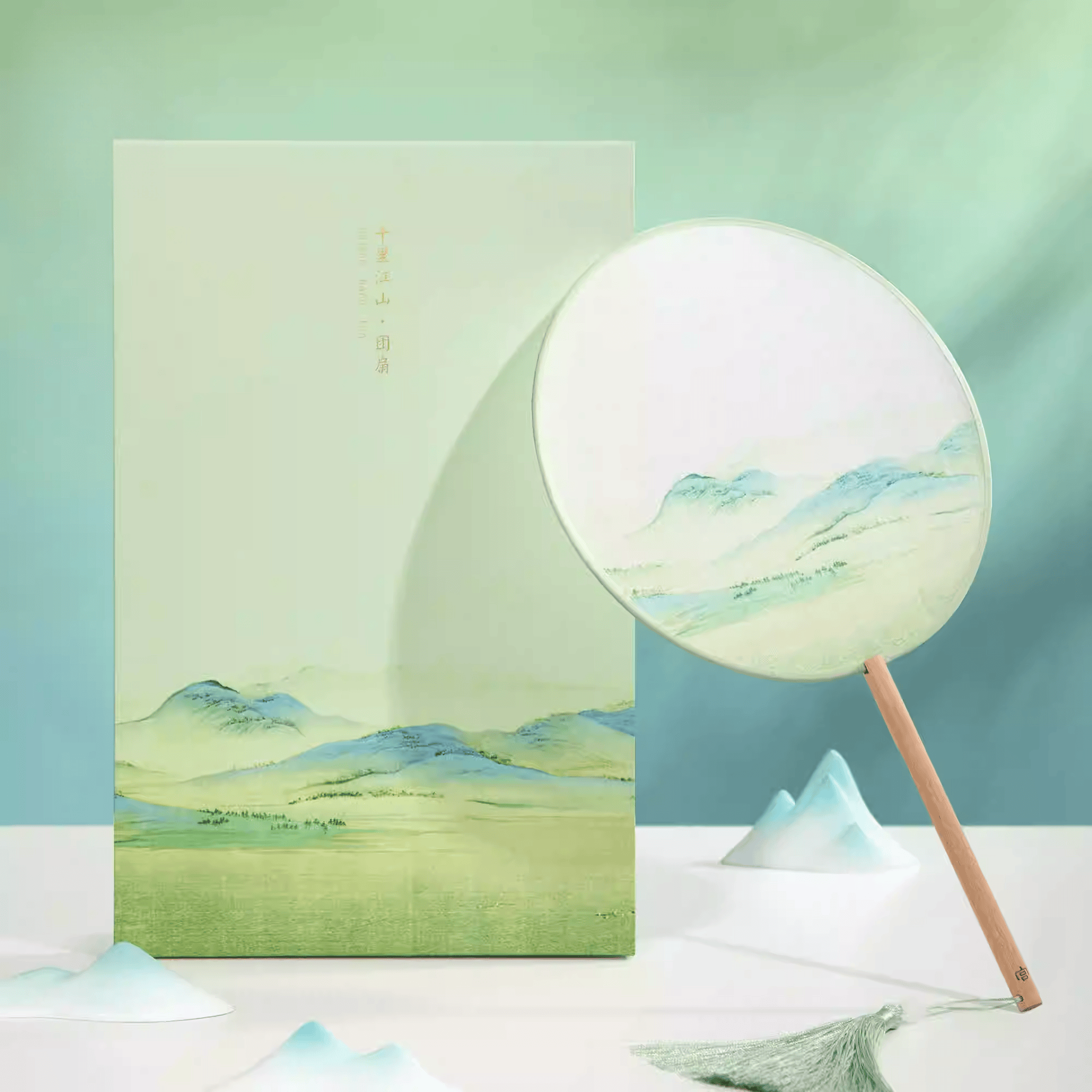 The Palace Museum Qianli Jiangshan Pure Silk Round Fan