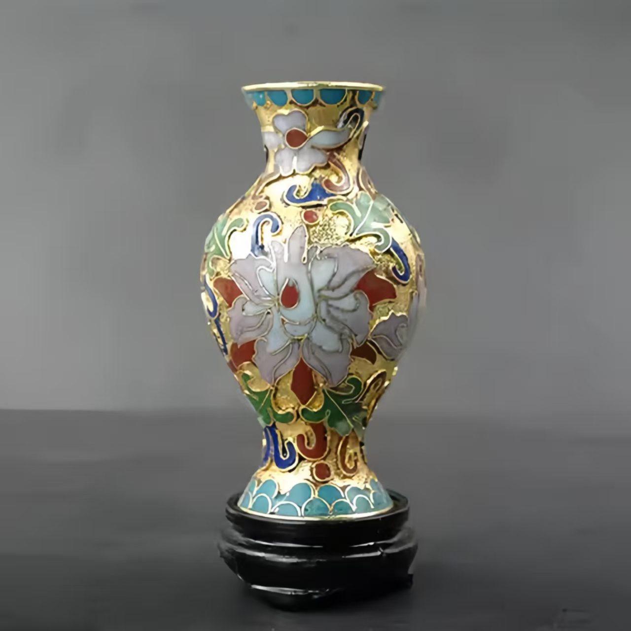The Cloisonne Gold-Plated Polished Four-Piece Vase Set