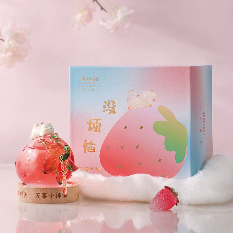 Shangxinle Forbidden City Strawberry Weather Bottle Night Light