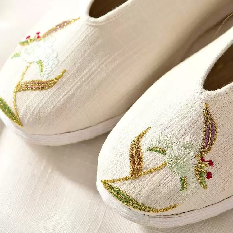 Neilan Sheng  Ruyi's Royal Love in the Palace Style Yihuan Single Hanfu Women's Shoes